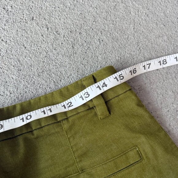 Lululemon Commission Short 9” Men’s Size 30 Olive Green Stretch Casual - Picture 6 of 6
